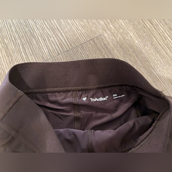 TnaSLICK™ Court Micro Skirt in rich mocha brown - Picture 2 of 5